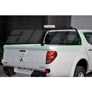Дуга безопасности с защитой заднего стекла в кузов пикапа D40*40 мм Mitsubishi L200 2015-