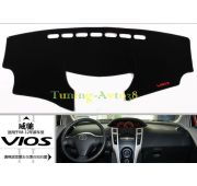 Защитный коврик на торпеду ( черный ) Toyota Vios 2007-2013