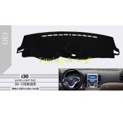 Защитный коврик на торпеду ( черный ) Hyundai ix30 2009-2012