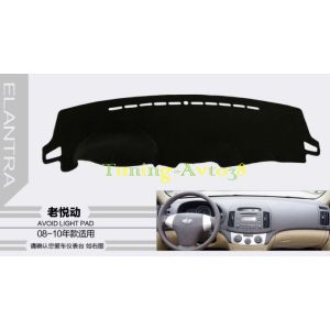 Защитный коврик на торпеду ( черный ) Hyundai Elantra 2008-2010