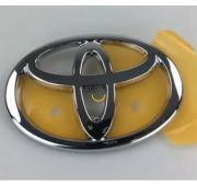 Эмблема на крышку багажника