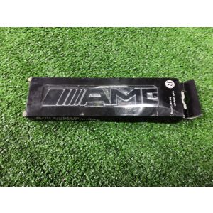 Эмблема на решетку радиатора AMG