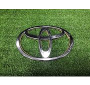 Эмблема на решетку радиатора Toyota