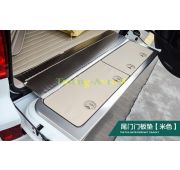Защитная накладка на панель Toyota Land Cruiser J200 2008-2018