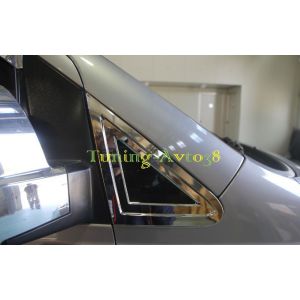 Хром окантовка на углы зеркал заднего вида Hyundai Grand Starex 2007-2014