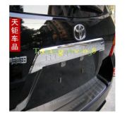 Хром накладка на крышку багажника Toyota Highlander 2009-2011